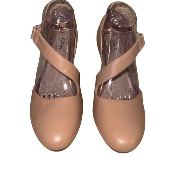 Clarks Women's Ambyr Glow Mary Jane Pumps Brown Leather Size 9M - Picture 1 of 13